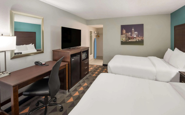 Clarion Pointe Indianapolis Northeast