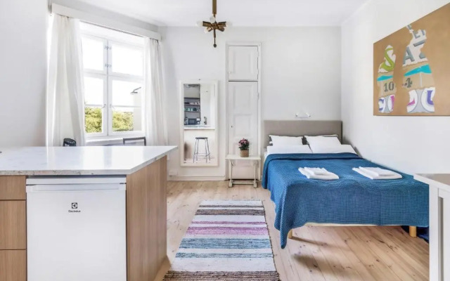 WeHost Modern and Well-equipped Studio with a View @Viides linja 3