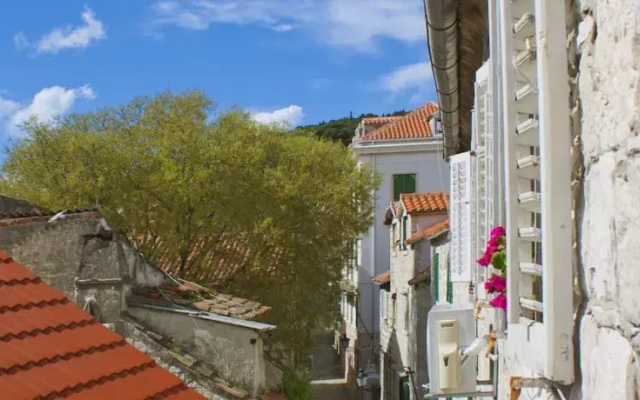 Central City Bruna Apartments
