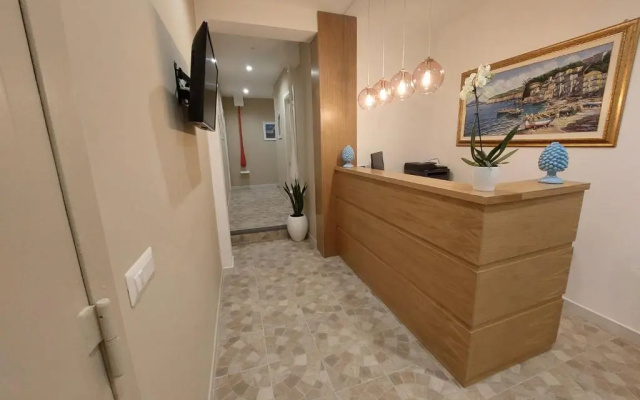 Mistral Luxury Suites