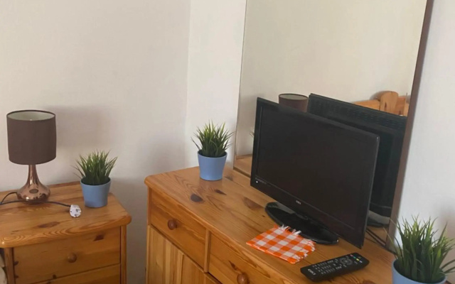 AMPLIO y CÉNTRICO APARTAMENTO CON APARCAMIENTO GRATUITO ALREDEDOR