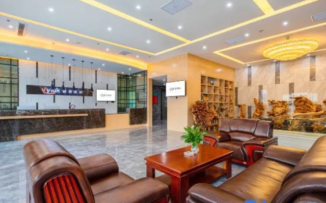 Vyluk Hotel (Chengkou Passenger Transport Center)