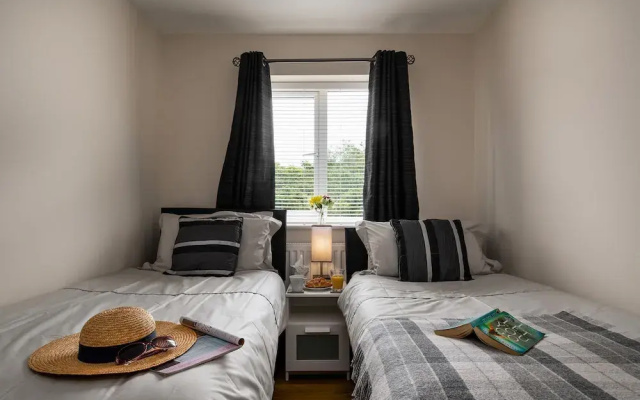 Apartment 3