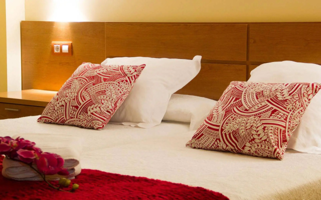 Apartamentos Cean Bermudez