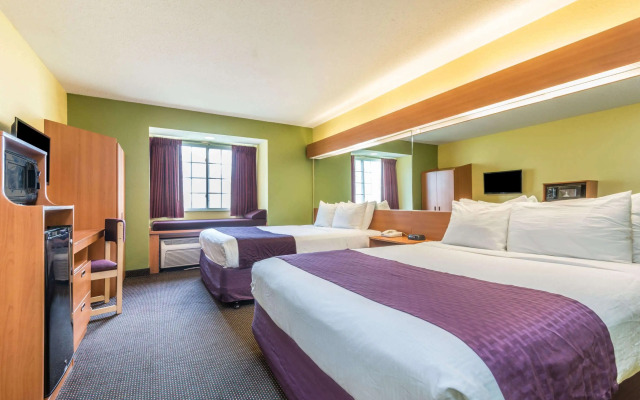 Microtel Inn & Suites by Wyndham Auburn