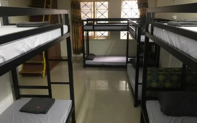Meow Hostel