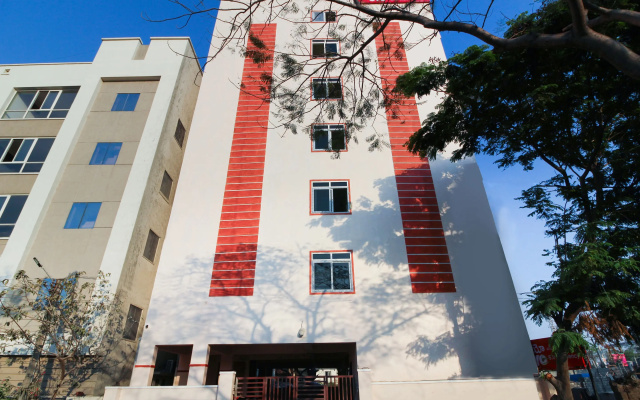 Hotel O S V Residency