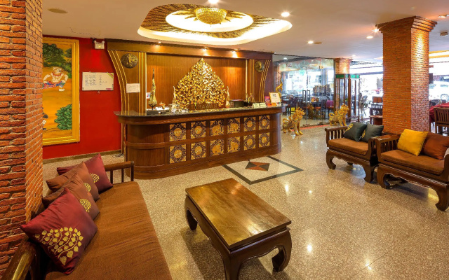Tanawan Phuket Hotel