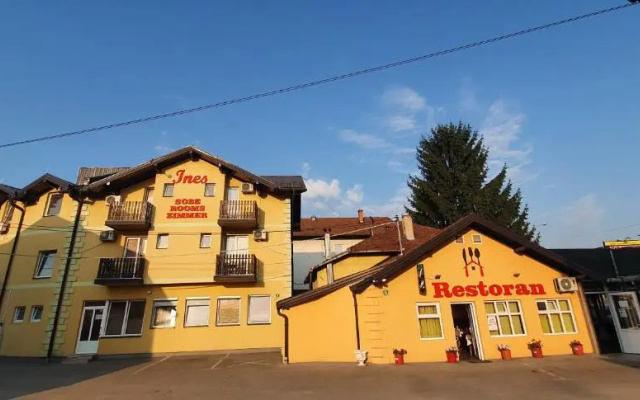 Guesthouse "INES"
