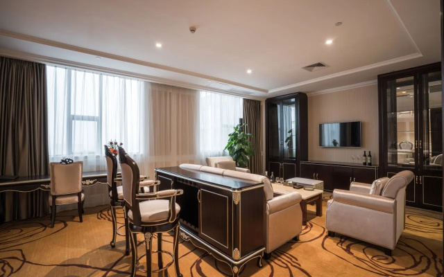 YunDu International Hotel (Baiyun Station Huangshi Branch)