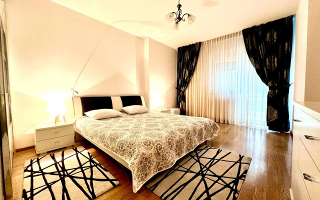Herastrau Park Apartment