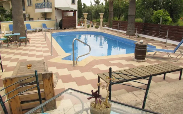 Majestic Webooking Apartments 201