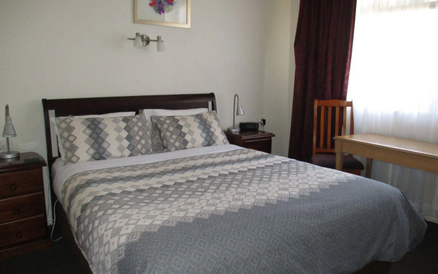Kaniva Midway Motel