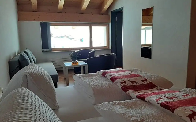 Hotel Avers