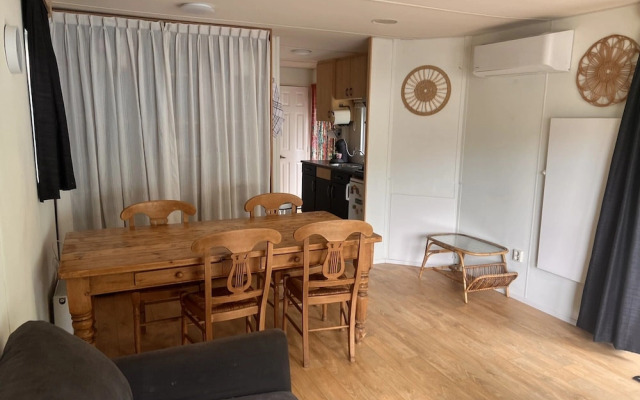 Kijkduin Beach Lodge With Indoor Pool