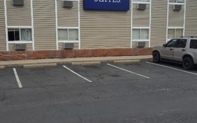 InTown Suites Extended Stay Columbus OH - I-70E/Hamilton Rd
