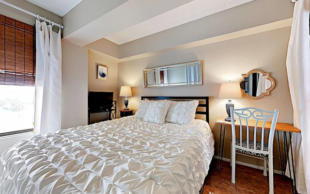 7310 Galveston - 2 Br Condo
