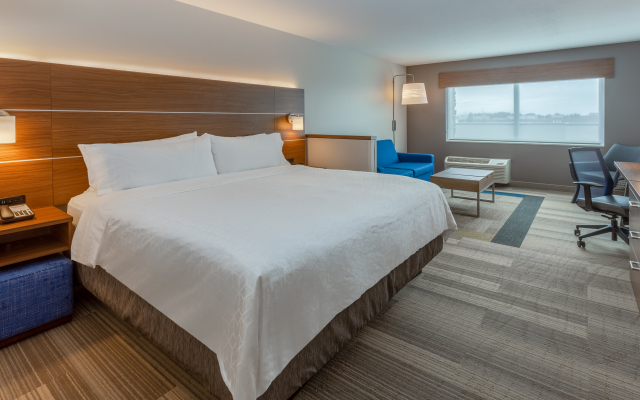 Holiday Inn Express & Suites Rice Lake by IHG