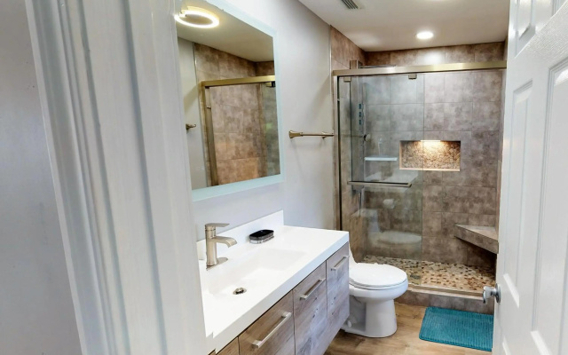 Harbour Point 807