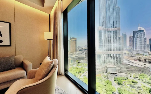 Venduras Skyline 3BR at Address Opera