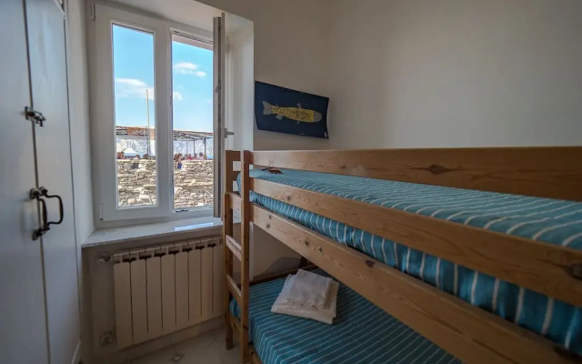 Maemuna Sea View Apartment
