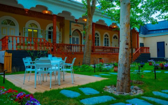 Phoenix Tree Courtyard(Boutique Inn)