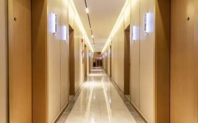 MAERkANG PO LING JIA SA HOTEL