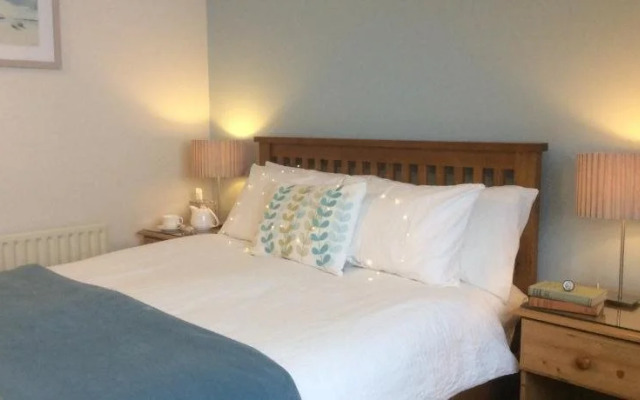 Cornerstones B&b