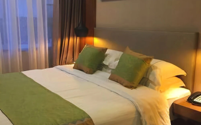 Elong Yam Hotel (Near Panyu Chimelong and Guangzhou South Railway Station)