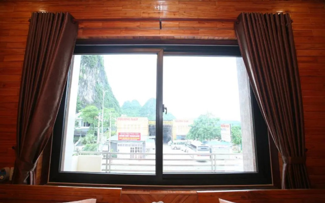 Sky Hotel