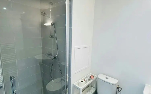 We Live In R - Suite 201
