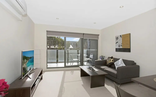 ViQi By Astra Apartments