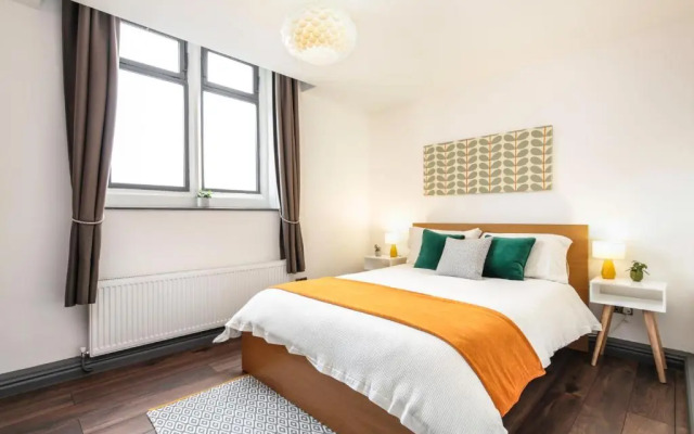 The Penthouses, 8 Albion Mews (Adults Only)
