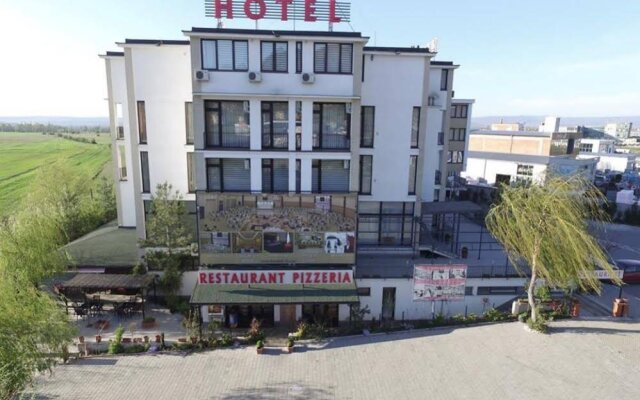 Hotel OK in Prizren, Kosovo from 65$, photos, reviews - zenhotels.com hotel front
