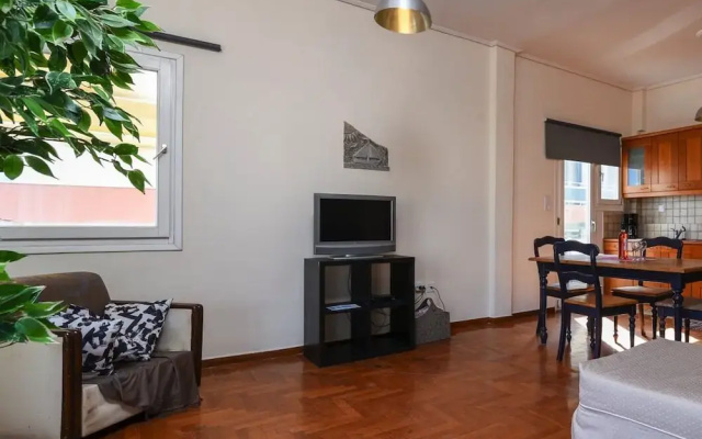 90m² homm Sea View Apartment in Alimos