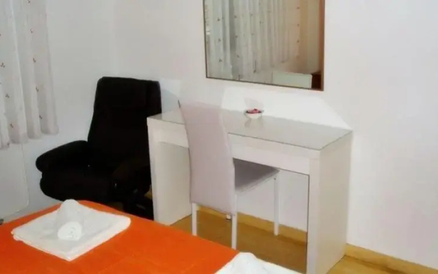 Apartments Lavizatić 266