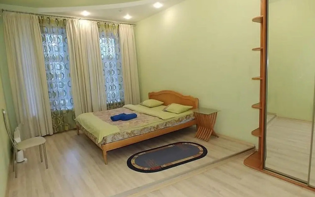 Two Bedrooms 13 Baseina Str Centre Near Guliver