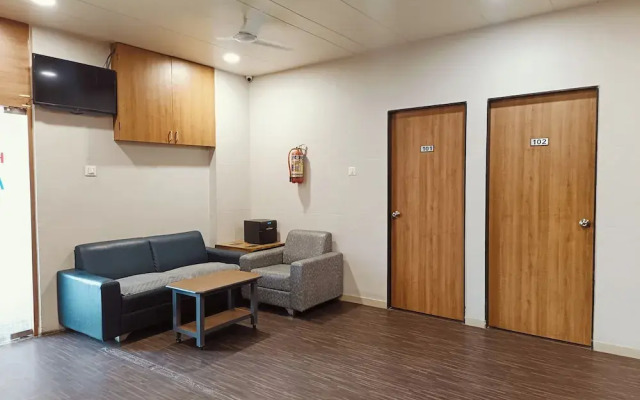 Hotel Apple Palace Surat