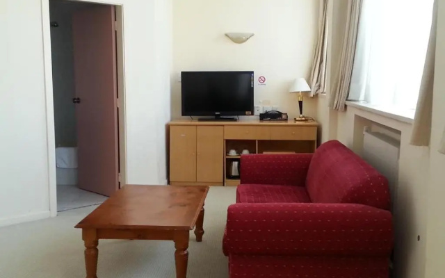 Riddiford Hotel
