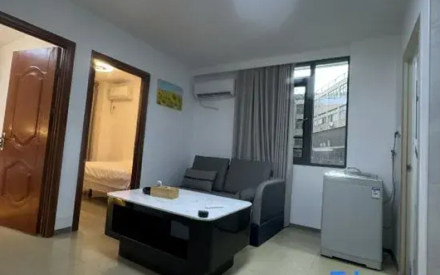 The Magpie Homestay (Hongxing Macalline Branch)