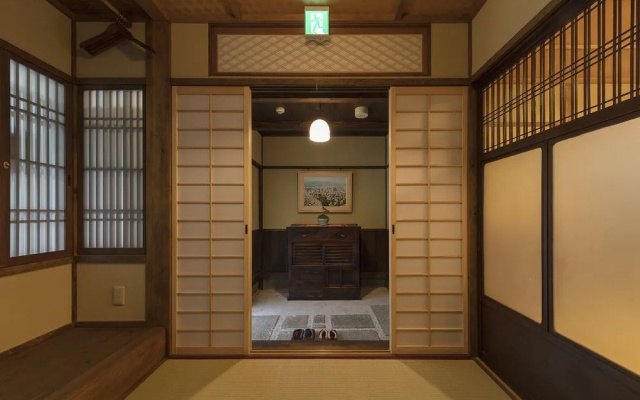 Garaku an Machiya House