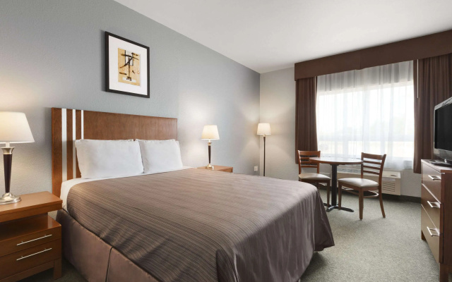 High Prairie Inn