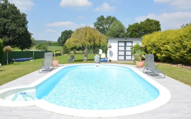 Villa With Private Pool In Blaregnies