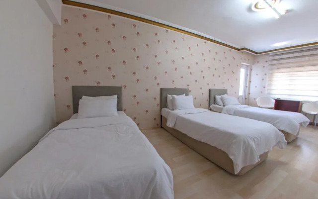 Pause Hotel