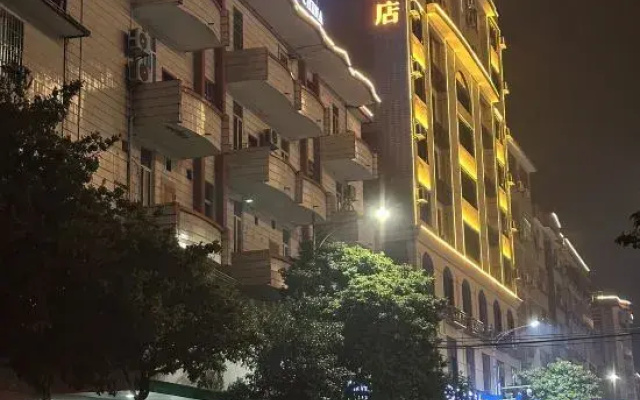 Junyue Hotel (Liannan Shunde Plaza)