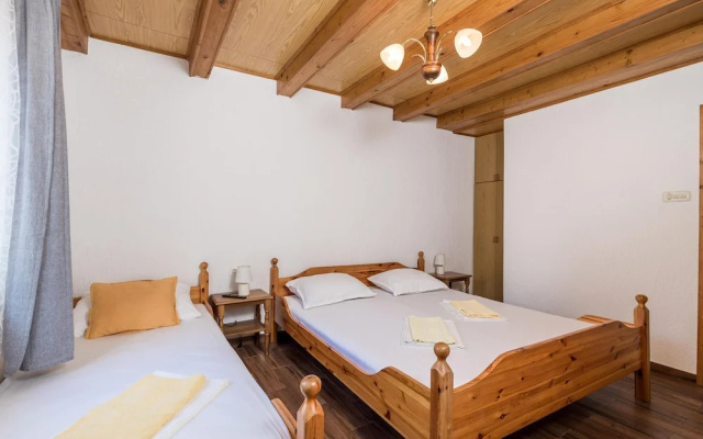 Beautiful Home in Senj With Wifi and 1 Bedrooms
