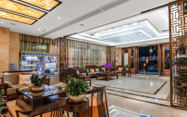 Jinpin Feicui Hotel (Pingzhou Yuqijie Subway Station Branch Pingnan)