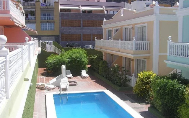 Roque-Monica Apartamentos
