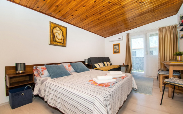 Apartments Snjezana