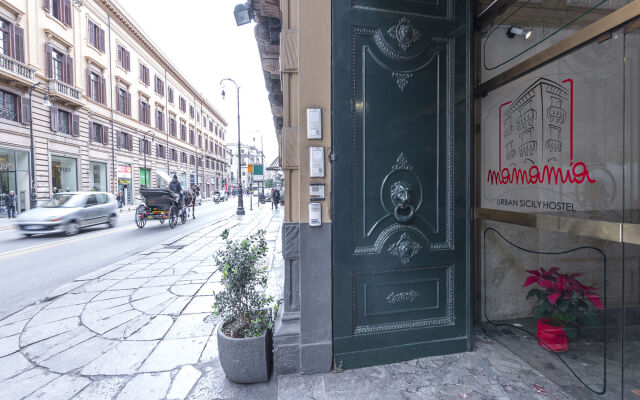 Отель Mamamia Hostel and Guesthouse Италия, Палермо - отзывы, цены и фото номеров - забронировать отель Mamamia Hostel and Guesthouse онлайн вид на фасад